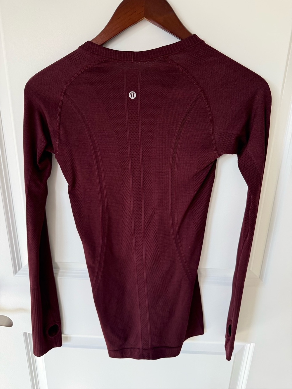 Lululemon Swiftly Long Sleeve Size 4